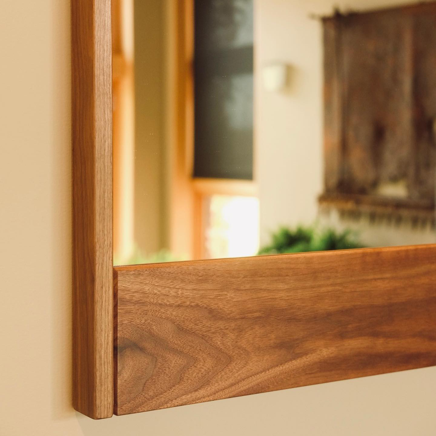 Breeze Mirror