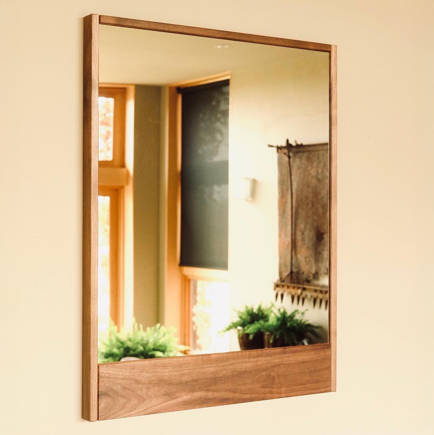 Breeze Mirror