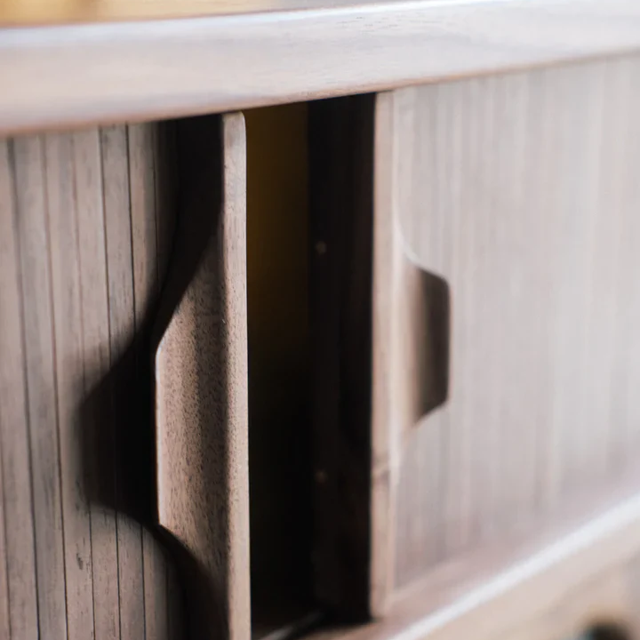 Vu Cabinet